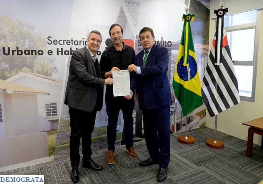 Márcio Zanetti assina ordem de serviço para construção do onjunto Hélio Navarro