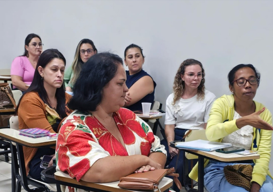 Formação em Rede reúne profissionais da Educação e marca preparação para volta às aulas na rede municipal