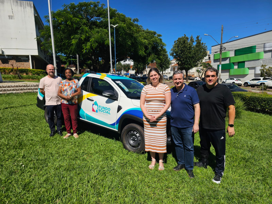Prefeitura entrega veículo ao Fundo Social para ampliar apoio a famílias