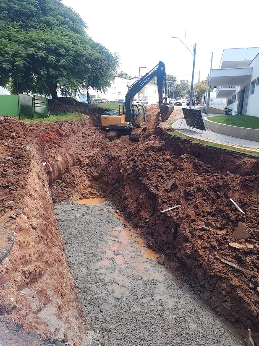 Prefeitura realiza obra de drenagem no Jardim Santa Tereza após danos causados por chuvas